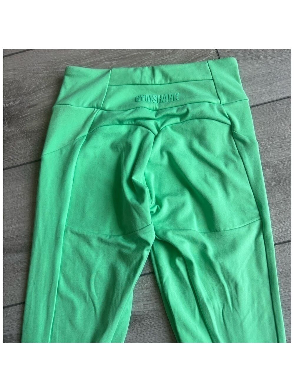 Gymshark butt shaping bright mint athletic leggings size xs